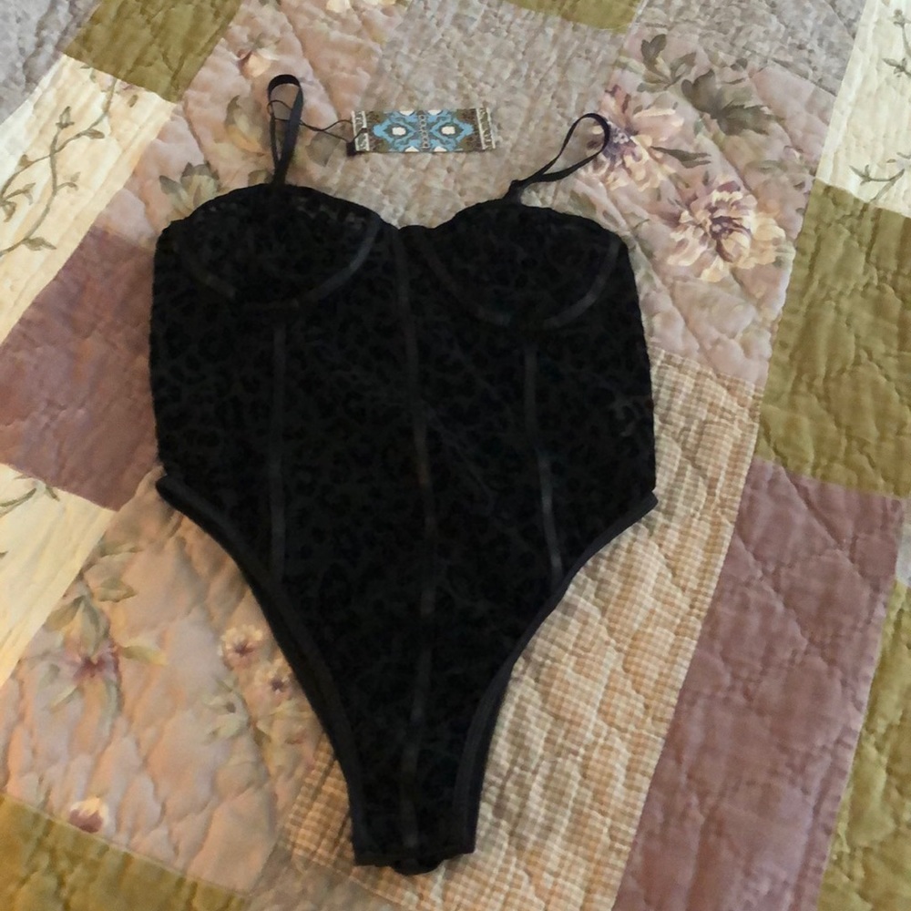 Black leopard bodysuit!